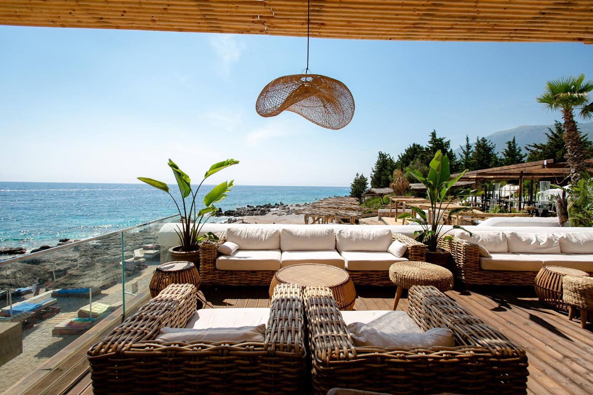 Empire Beach Resort Adults Only Dhermi Bagian luar foto